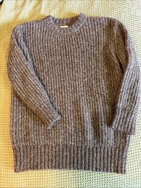 OZMA Heathered Gray Fuzzy Knit Crewneck Sweater